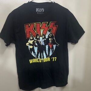 KISS World Tour 1977 Graphic Tee | Size M | Vintage Style | HillHouse